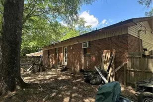 109 W Chestnut St, Maxton, NC 28364 - Photo 37