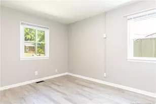 819 Isley St, Fayetteville, NC 28305 - Photo 11