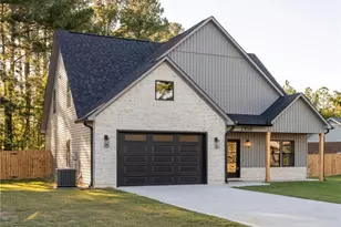 2956 Braddy Rd, Fayetteville, NC 28306 - Photo 1