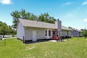 6963 Bostick Dr, Fayetteville, NC 28314 - Photo 39