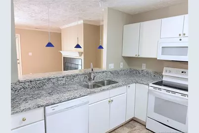 390 Bubble Creek Court #7, Fayetteville, NC 28311 - Photo 5