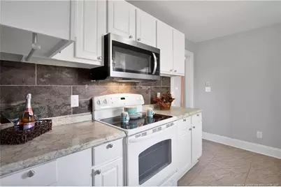 326 Hawley Lane, Fayetteville, NC 28301 - Photo 9