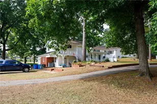 100 Twin Acres Dr, Fayetteville, NC 28303 - Photo 11
