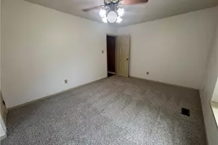 685 Glenola St, Fayetteville, NC 28311 - Photo 37