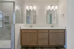 1046 White Plains Dr, Fayetteville, NC 28312 - Photo 29