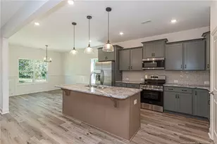 404 Gleneagles Ct, Fayetteville, NC 28311 - Photo 7
