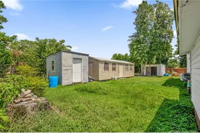 305 E 11th Street, Lumberton, NC 28358 - Photo 43