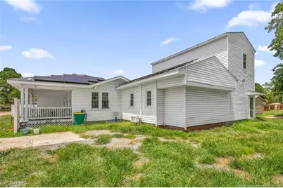 305 E 11th Street, Lumberton, NC 28358 - Photo 3