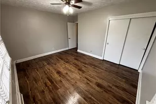 704 W 27th St, Lumberton, NC 28358 - Photo 17