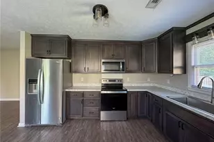 2582 Gotts Ln, Fayetteville, NC 28306 - Photo 7