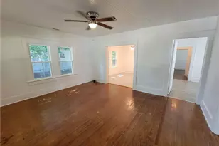 519 Edwards St, Fayetteville, NC 28301 - Photo 17