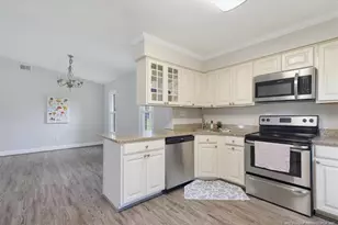 6941 Melbourne Dr, Fayetteville, NC 28314 - Photo 15