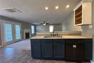 110 Tulane Dr, Raeford, NC 28376 - Photo 5