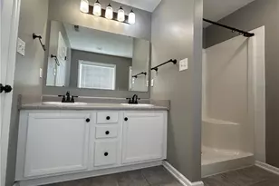 110 Tulane Dr, Raeford, NC 28376 - Photo 11