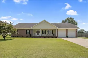 1916 Pineville Dr, Hope Mills, NC 28348 - Photo 1