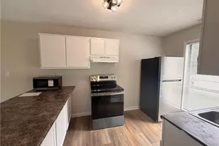1422 Tangora Ln, Fayetteville, NC 28304 - Photo 3
