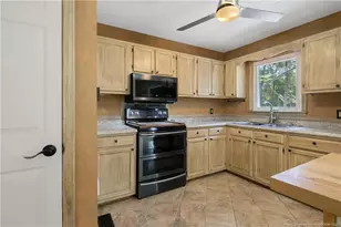 237 Lemuel Black Rd, Bunnlevel, NC 28323 - Photo 13