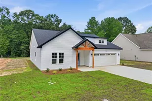 211 E 7th Ave, Raeford, NC 28376 - Photo 43