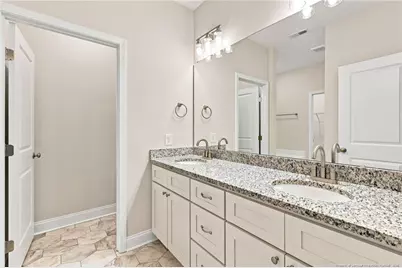 211 E 7th Avenue, Raeford, NC 28376 - Photo 19