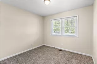 513 Platinum St, Fayetteville, NC 28311 - Photo 21