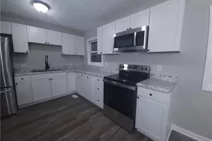 2406 W Brinkley Dr, Spring Lake, NC 28390 - Photo 11