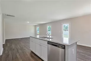 25 W Emily Gardens Rd, Selma, NC 27576 - Photo 15