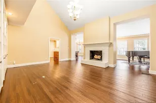 266 Courtyard Ln, Fayetteville, NC 28303 - Photo 23