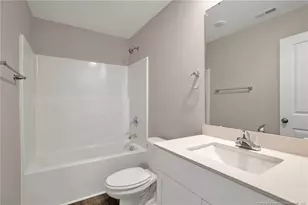 8 W Emily Gardens Dr, Selma, NC 27576 - Photo 19