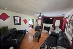 247 Valley View Ct, Sanford, NC 27332 - Photo 5