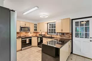 1933 Merrimac Dr, Fayetteville, NC 28304 - Photo 21