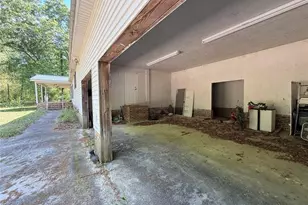 146 Nascar Dr, Red Springs, NC 28377 - Photo 9