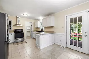 263 Brewster Dr, Fayetteville, NC 28303 - Photo 13