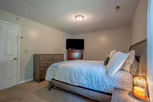 5652 Pepperbush Dr, Fayetteville, NC 28304 - Photo 25