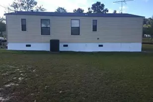 102 Singletary St, Raeford, NC 28376 - Photo 15
