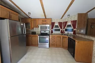 237 Russellville Ct, Fayetteville, NC 28306 - Photo 3