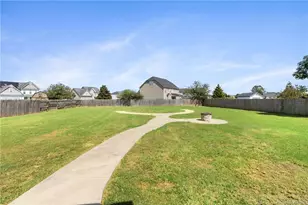 6648 Carriage Crossing Rd, Hope Mills, NC 28348 - Photo 35