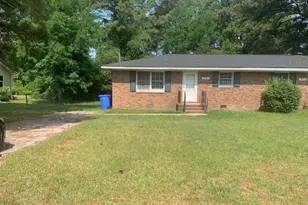 814 Varsity Dr, Fayetteville, NC 28304 - Photo 1