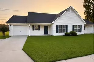 4753 Banks Ct, Hope Mills, NC 28348 - Photo 1