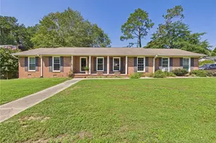 3602 Lakeshore Dr, Hope Mills, NC 28348 - Photo 3