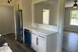1435 Strickland Bridge Rd, Fayetteville, NC 28304 - Photo 11
