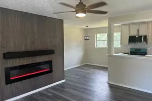 1435 Strickland Bridge Rd, Fayetteville, NC 28304 - Photo 15
