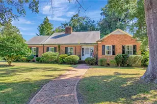 203 W 26th St, Lumberton, NC 28358 - Photo 1