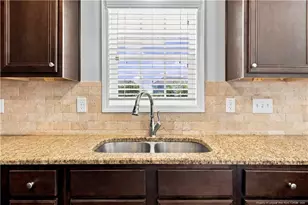 321 Cornhill Rd, Fayetteville, NC 28312 - Photo 9