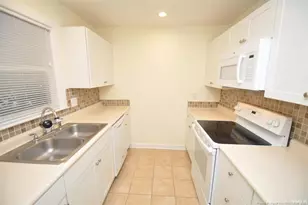 100 Carmichael Ct, Cary, NC 27511 - Photo 7