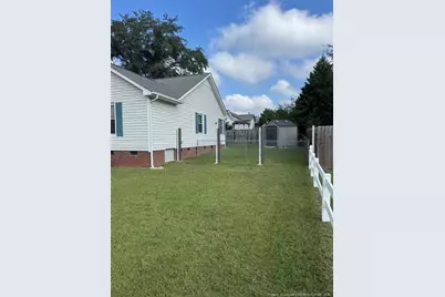 5826 Bloomsbury Drive, Fayetteville, NC 28306 - Photo 15