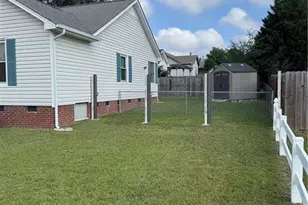 5826 Bloomsbury Dr, Fayetteville, NC 28306 - Photo 15