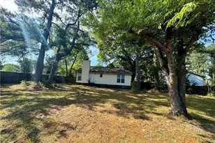 6598 Honeysuckle Dr, Fayetteville, NC 28304 - Photo 11