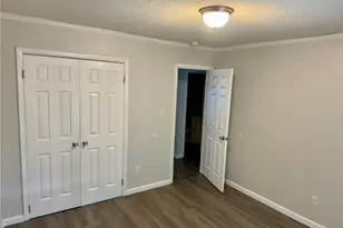 6598 Honeysuckle Dr, Fayetteville, NC 28304 - Photo 5