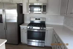 8713 Kenridge Ln, Fuquay Varina, NC 27526 - Photo 5