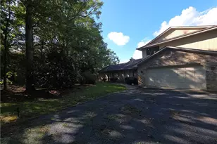 922 Baneberry Ct, Vass, NC 28394 - Photo 3